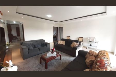 2_photo/94cfaacae1.7d44486df2fbe63f-ATLAS-436e2b1e-74a9-49c3-ac0b-3c765aec7ca2.jpg de casa à venda com 3 quartos, 480m² em Jardim Barbacena, Cotia