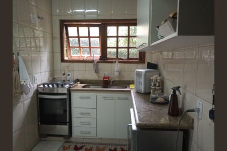 5_photo/94cfaacb41.8112f57c7da29d24-ATLAS-0dd1bb33-fe6b-4565-9c8f-0550d80f1d85.jpg de casa de condomínio à venda com 3 quartos, 220m² em Jardim Barbacena, Cotia