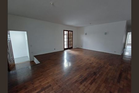 3_photo/94cfaacb4f.7e2ea02b9085bf9d-ATLAS-49d06c67-043f-493e-a5e5-00459519753d.jpg de casa para alugar com 3 quartos, 181m² em Horizontal Park, Cotia