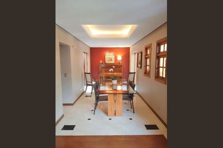 14_photo/94cfaacb6f.ceff8192393c33de-ATLAS-40fcbbd5-a45d-4aa9-9702-dfaeef63d1f8.jpg de casa à venda com 3 quartos, 256m² em Pinus Park, Cotia