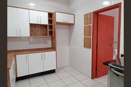 8_photo/94cfaacbab.ee31d1fd9df23408-ATLAS-2f6be282-1e15-42e7-9be7-138931ba7e6f.jpg de casa à venda com 3 quartos, 158m² em Horizontal Park, Cotia