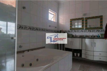 3_photo/94cfaacbd1.4f01e810a805cb87-ATLAS-aba90726-217b-464a-abc5-e2d780c8bc98.jpg de casa de condomínio à venda com 3 quartos, 315m² em Granja Viana, Cotia