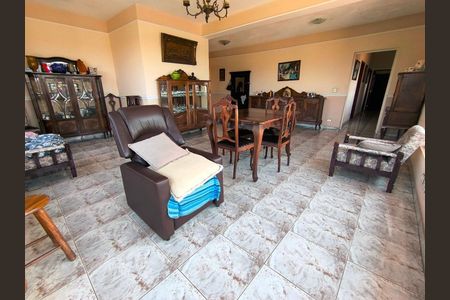 5_photo/94cfaacc79.3714cccd63f8fe2d-ATLAS-40937d83-18c5-4695-a233-7385afcaf5bf.jpg de casa à venda com 3 quartos, 542m² em Horizontal Park, Cotia