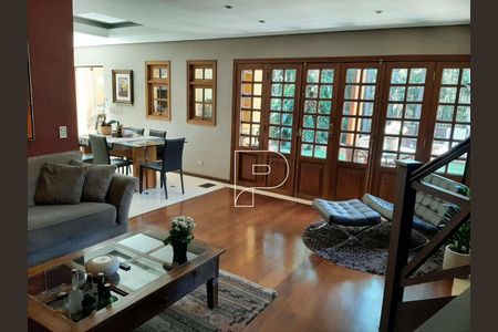 21_photo/94cfaaccbb.f279df7ab7105e24-ATLAS-543263a1-75f5-4259-a0ff-bf8c36bcd14d.jpg de casa à venda com 3 quartos, 256m² em Horizontal Park, Cotia