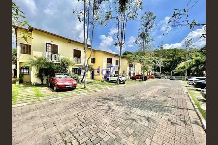 3_photo/94cfaacd0b.2632d4ea6d5ceda8-ATLAS-157009d5-f027-47c0-a2d9-1e37e499507d.jpg de casa à venda com 3 quartos, 81m² em Jardim Barbacena, Cotia