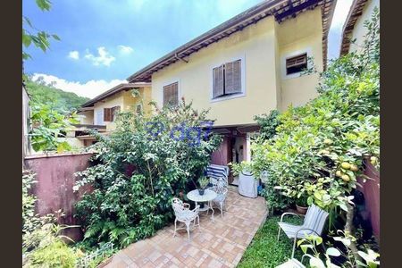 23_photo/94cfaacd0b.2632d4ea6d5ceda8-ATLAS-8a6ab662-16f5-486e-8173-50f487827340.jpg de casa à venda com 3 quartos, 81m² em Jardim Barbacena, Cotia