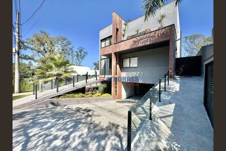 4_photo/94cfaaceb7.35cb2562ae28c182-ATLAS-8abe1bfb-e9e7-413f-8c8e-8333e5bbcad3.jpg de casa de condomínio à venda com 4 quartos, 483m² em Jardim Barbacena, Cotia