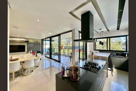 20_photo/94cfaaceb7.35cb2562ae28c182-ATLAS-e20f332f-9a51-43bc-b3c6-775a0b445d2a.jpg de casa de condomínio à venda com 4 quartos, 483m² em Jardim Barbacena, Cotia