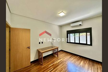 24_photo/94cfaaceb7.90bd9ce7e18c11b8-ATLAS-dce9ebf5-4cbf-417f-9209-3ed380b35bf9.jpg de casa de condomínio à venda com 3 quartos, 321m² em Jardim Barbacena, Cotia