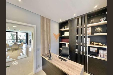 19_photo/94cfaaceb7.f684e4432468d914-ATLAS-5d3d396d-14d0-40de-bbb3-9d2d5842945b.jpg de casa à venda com 4 quartos, 10m² em Jardim Barbacena, Cotia