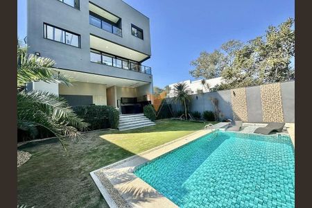 31_photo/94cfaaceb7.f684e4432468d914-ATLAS-cb9dde2f-4795-4aea-8f2f-767e464584c1.jpg de casa à venda com 4 quartos, 10m² em Jardim Barbacena, Cotia