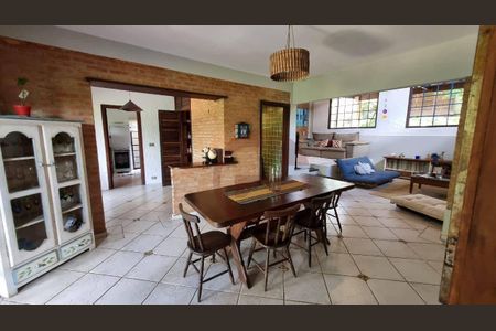 11_photo/94cfaad1fb.b9011c6352d0a570-ATLAS-208f0c9e-e649-4097-9d0c-1e0c69af400e.jpg de casa à venda com 3 quartos, 261m² em Jardim Barbacena, Cotia