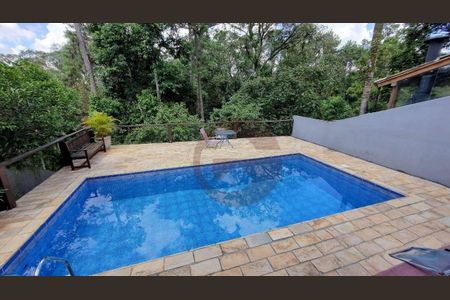 5_photo/94cfaad1fb.b9011c6352d0a570-ATLAS-47b520f7-5ef7-43aa-9611-e85d659930b5.jpg de casa à venda com 3 quartos, 261m² em Jardim Barbacena, Cotia