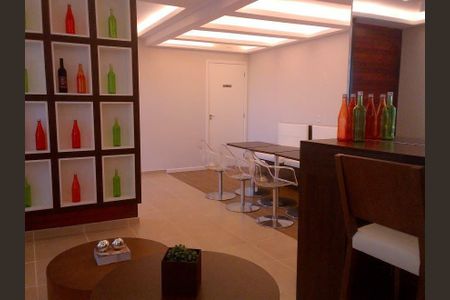 2_photo/94cfaad2b7.751bca41ac608a7d-ATLAS-218165bb-9d1a-42ff-bf4e-d8557a50fb2b.jpg de apartamento para alugar com 1 quarto, 51m² em Gramado, Cotia