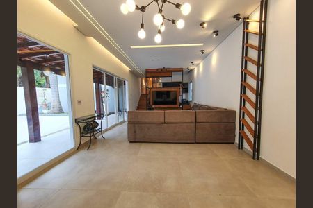 5_photo/94cfaad54d.9d6610305e4a46d7-ATLAS-848a14be-ba39-4a5a-8ece-50d194e79b87.jpg de casa de condomínio à venda com 3 quartos, 430m² em Gramado, Cotia