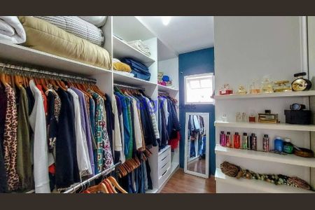 5_photo/94cfaad74b.a7dd5fb929741219-ATLAS-0aec6b5d-5819-4b25-9e07-8dfcb9ec9823.jpg de casa à venda com 3 quartos, 250m² em Granja Viana, Cotia