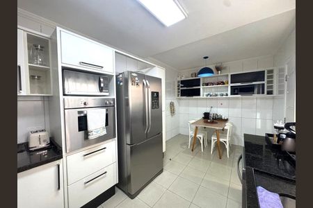 9_photo/94cfaad74b.bf1bfafdbf9111e3-ATLAS-240ca183-8580-447b-abc0-4a3df366530e.jpg de casa de condomínio à venda com 3 quartos, 244m² em Granja Viana, Cotia