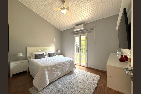 13_photo/94cfaad74b.bf1bfafdbf9111e3-ATLAS-a516f17f-9bff-4aa8-afdf-2f109f0d6fbf.jpg de casa de condomínio à venda com 3 quartos, 244m² em Granja Viana, Cotia