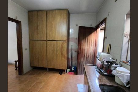 7_photo/94cfaad913.492a4b42f47c6f83-ATLAS-2dd5742e-3db3-43e3-8e22-b09cc8005c42.jpg de casa à venda com 3 quartos, 270m² em Jardim da Gloria, Cotia