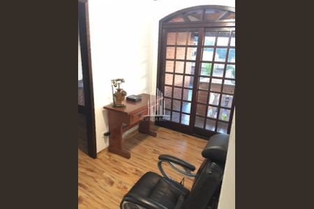 6_photo/94cfaad9ad.2c445d7a253e7411-ATLAS-8379b5eb-1a84-44be-b9f8-8cd2c4e9f500.jpg de casa à venda com 3 quartos, 250m² em Jardim do Engenho, Cotia