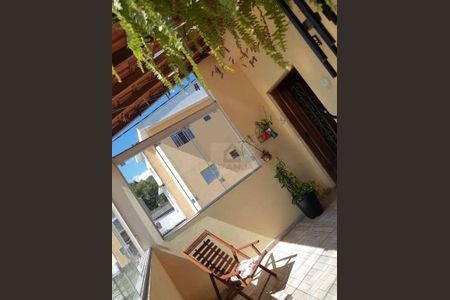 21_photo/94cfaad9c5.c06c3c5dbfc3661b-ATLAS-8df1b421-40d5-4a11-86cb-87a2eeb79254.jpg de casa à venda com 3 quartos, 245m² em Jardim da Gloria, Cotia