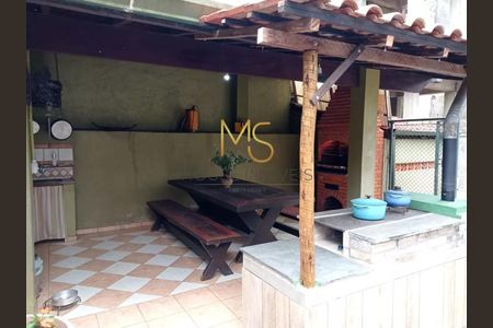 6_photo/94cfaada11.3be18b52e244e7c2-ATLAS-2714c43a-ddcd-489c-a0db-3fa800ff2f83.jpg de casa à venda com 3 quartos, 330m² em Jardim da Gloria, Cotia