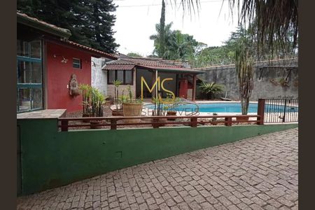 4_photo/94cfaada11.3be18b52e244e7c2-ATLAS-3d5ebe11-1409-42b1-b48f-bbc8d284b17d.jpg de casa à venda com 3 quartos, 330m² em Jardim da Gloria, Cotia