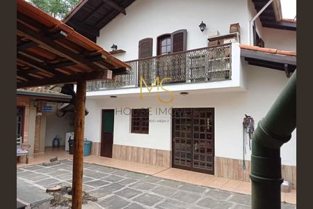 7_photo/94cfaada11.3be18b52e244e7c2-ATLAS-dd2d98e3-2b77-4ce0-bdfe-f5c7ff0d7f27.jpg de casa à venda com 3 quartos, 330m² em Jardim da Gloria, Cotia