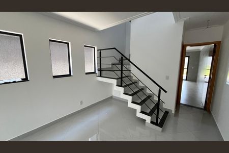 2_photo/94cfaada11.aafc750051720c32-ATLAS-05989ae3-95c8-4d62-9f8a-86bfc6524d74.jpg de casa à venda com 3 quartos, 129m² em Chácara Canta Galo, Cotia