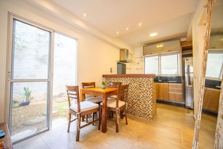 7_photo/94cfaadb03.74a96c0b2c4b8c29-ATLAS-c2bb3c39-c94f-44f2-8911-18ddf95758fc.jpg de casa de condomínio à venda com 2 quartos, 72m² em Chácara Canta Galo, Cotia