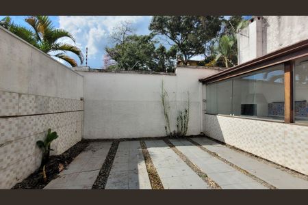 8_photo/94cfaadb43.732b7fd8aaa5f07d-ATLAS-693f075e-e1bb-45f3-b1c6-66a7fc8e0f6b.jpg de casa para alugar com 3 quartos, 156m² em Jardim da Gloria, Cotia