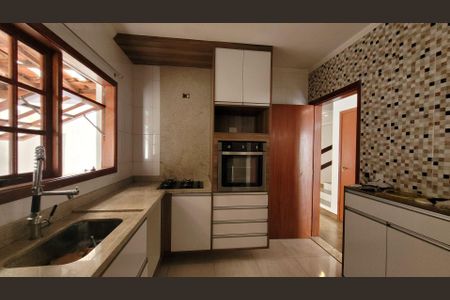 21_photo/94cfaadb43.732b7fd8aaa5f07d-ATLAS-da649ec2-531d-44c6-8215-0d24287695d7.jpg de casa para alugar com 3 quartos, 156m² em Jardim da Gloria, Cotia