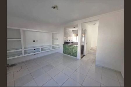 4_photo/94cfaadb79.ceff8192393c33de-ATLAS-b8897cc8-594f-4e4e-b86e-a0dd5d37d356.jpg de casa à venda com 2 quartos, 60m² em Chácara Canta Galo, Cotia