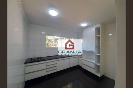 1_photo/94cfaadb97.2f15d505e37c7ac5-ATLAS-2e1c6f60-9735-46d8-9910-7e7ca2cf3fda.jpg de casa à venda com 3 quartos, 11m² em Chácara Canta Galo, Cotia