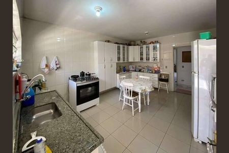 2_photo/94cfaadbe9.31f8faead97f4406-ATLAS-1ae9157e-e9b6-4b40-ad4f-7108b77da5cb.jpg de casa à venda com 3 quartos, 176m² em Jardim da Gloria, Cotia