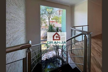 32_photo/94cfaadf3b.29e03957e02b54cf-ATLAS-e3412c4b-0dc2-4e0c-9076-f96c52c47c8f.jpg de casa à venda com 4 quartos, 546m² em Cemucam, Cotia