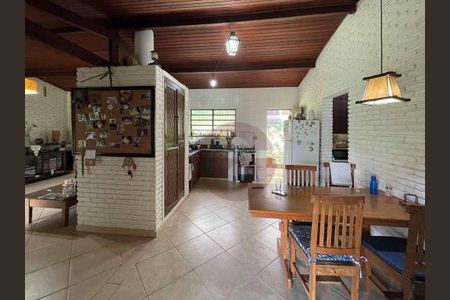 4_photo/94cfaadf47.f0ecc906b832f777-ATLAS-08e2f4ec-2fb3-490d-9c61-15f5ce588fe7.jpg de casa à venda com 4 quartos, 209m² em Jardim Colibri, Cotia