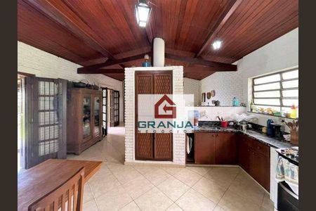 3_photo/94cfaadf47.f0ecc906b832f777-ATLAS-c19d2065-9d3c-4704-a3b8-31160f411f98.jpg de casa à venda com 4 quartos, 209m² em Jardim Colibri, Cotia