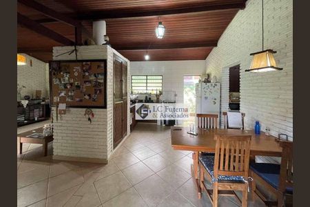 12_photo/94cfaae409.2364bc96653e0f8d-ATLAS-4c512396-8ffe-4b36-85e9-c68a75c3eab6.jpg de casa à venda com 4 quartos, 210m² em Cemucam, Cotia