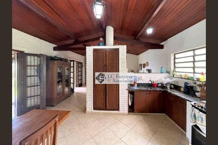 19_photo/94cfaae409.2364bc96653e0f8d-ATLAS-95e0ad18-3c30-4125-b48b-dd31828f8a1f.jpg de casa à venda com 4 quartos, 210m² em Cemucam, Cotia