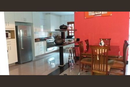 14_photo/94cfaae511.44bd03723d791f9f-ATLAS-1543dffc-551e-4e02-93a9-0be0ace4de71.jpg de casa de condomínio à venda com 3 quartos, 350m² em Jardim Sao Vicente, Cotia