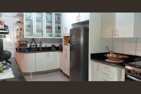 17_photo/94cfaae511.44bd03723d791f9f-ATLAS-5eb990df-d1e3-423d-beba-1f34cbb6cc8b.jpg de casa de condomínio à venda com 3 quartos, 350m² em Jardim Sao Vicente, Cotia