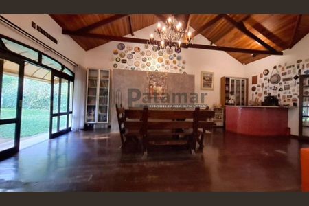 3_photo/94cfaae5a7.671b3960e7484b54-ATLAS-3e123366-bf75-4e86-b412-86749bac9ffe.jpg de casa à venda com 5 quartos, 350m² em Jardim Colibri, Cotia