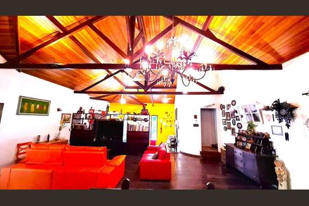 15_photo/94cfaae5a7.671b3960e7484b54-ATLAS-57e15e3a-e755-4d39-8b9d-8b68b4fe49fb.jpg de casa à venda com 5 quartos, 360m² em Jardim Colibri, Cotia