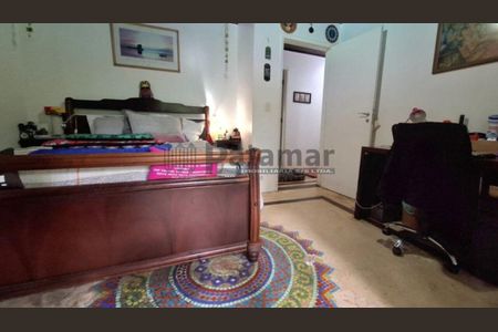 10_photo/94cfaae5a7.671b3960e7484b54-ATLAS-e2072fc4-48ea-47ee-b219-85b9742b4038.jpg de casa à venda com 5 quartos, 350m² em Jardim Colibri, Cotia