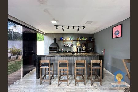 31_photo/94cfaae5d1.7897a3a4a8f88ae5-ATLAS-fe93c8f2-b1d1-48ba-8224-b0f175abf0ed.jpg de casa à venda com 4 quartos, 375m² em Jardim Torino, Cotia