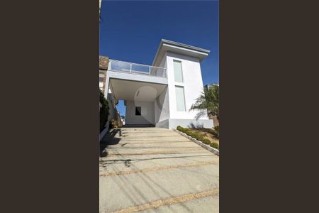 7_photo/94cfaae5d5.484be733107bb271-ATLAS-4f1ad8a4-3fbb-4645-80c0-9d6410f0f2aa.jpg de casa de condomínio à venda com 4 quartos, 300m² em Jardim Torino, Cotia