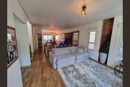 3_photo/94cfaae5d5.bd28b78aad4835d9-ATLAS-63e33d2e-eeda-45ba-8dfe-54bcfd33f8a9.jpg de casa à venda com 4 quartos, 245m² em Jardim Torino, Cotia