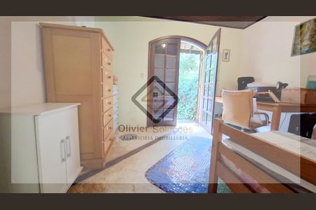 18_photo/94cfaae5e9.a65d8eccb33833ff-ATLAS-b0dcb7de-9968-4a20-9dd8-26a9f6247b70.jpg de casa de condomínio à venda com 5 quartos, 360m² em Jardim Torino, Cotia