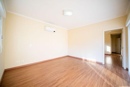 24_photo/94cfaaea4d.62e8321271ffcb76-ATLAS-cb5cedac-21c7-4c20-aa48-85dd50158ca9.jpg de casa de condomínio à venda com 4 quartos, 400m² em Jardim Passargada I, Cotia